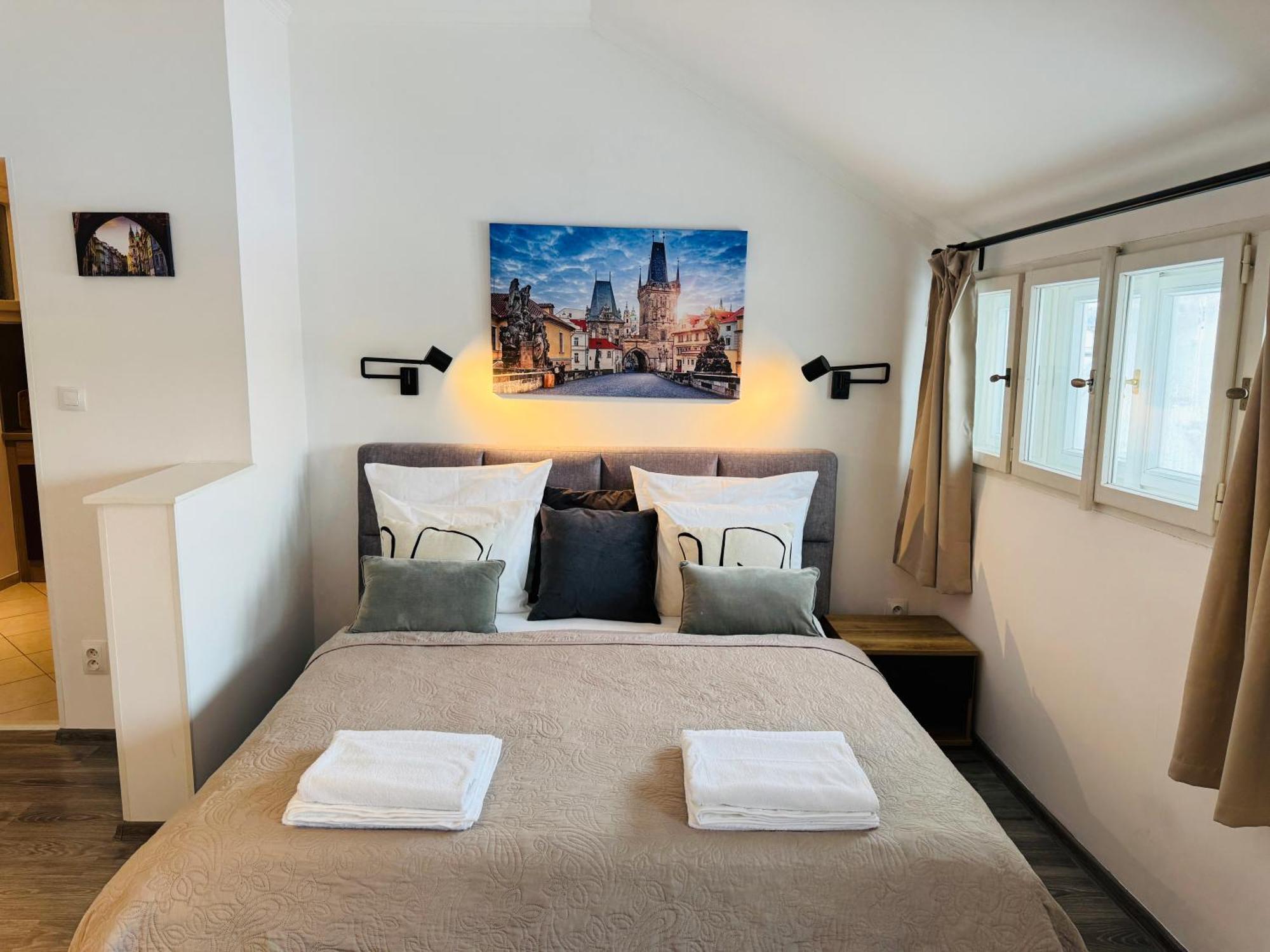 Beautiful Dlouha Apartment Prague